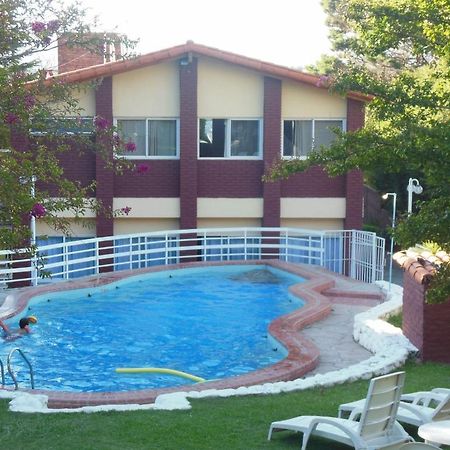 Hotel Aoma Villa Carlos Paz Esterno foto