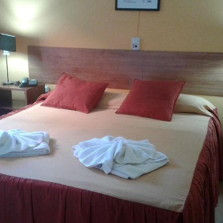 Hotel Aoma Villa Carlos Paz Esterno foto