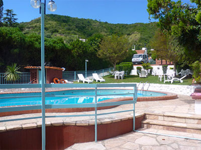 Hotel Aoma Villa Carlos Paz Esterno foto